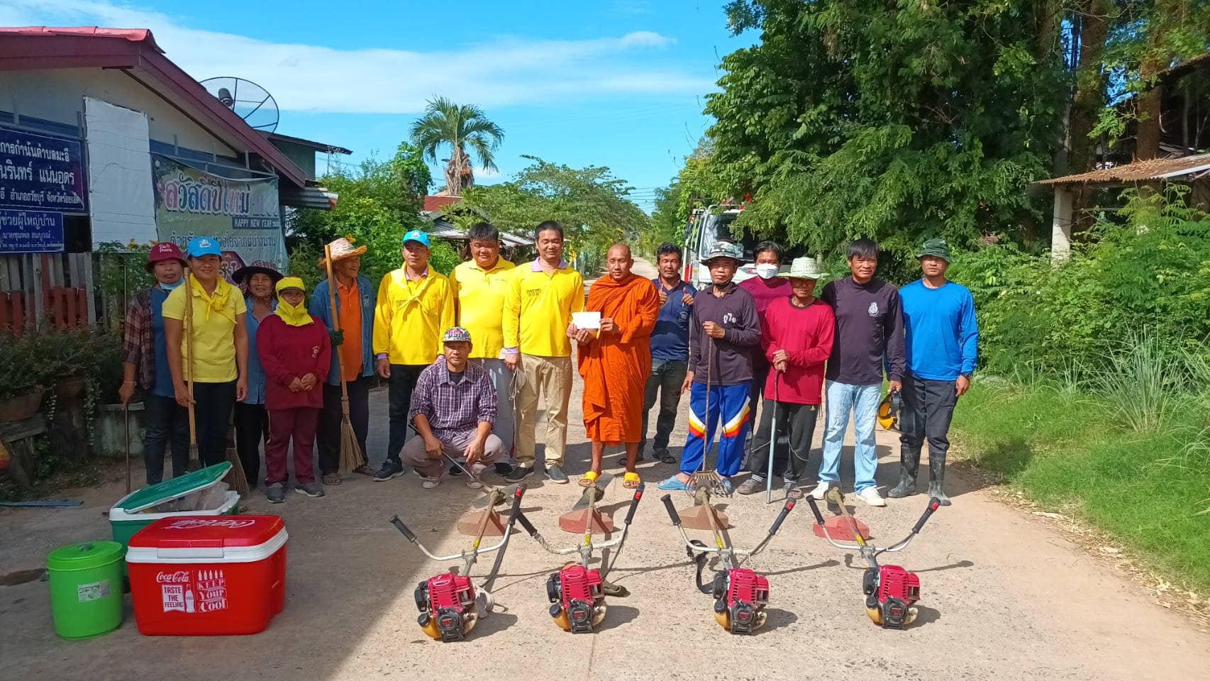 ร่วมกิจกรรมจิตอาสาพัฒนาหมู่บ้าน บ้านมะอึ หมู่ที่ 8